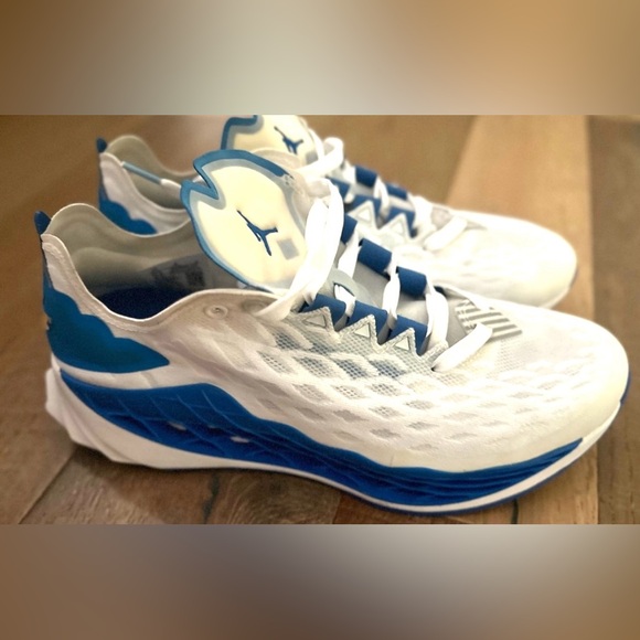 NIKE JORDAN TRUNNER ULTIMATE UCLA BRUINS Size 11